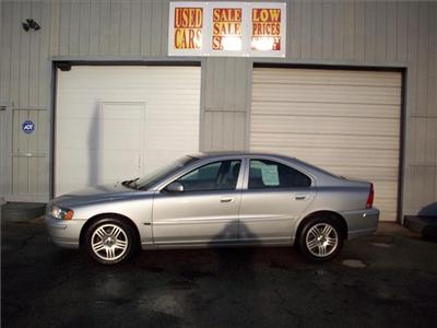 Used Volvo S60 2005 : $9750