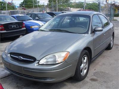 Used Ford Taurus 2003 : $3990