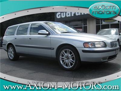 Used Volvo V70 2001 : $7995