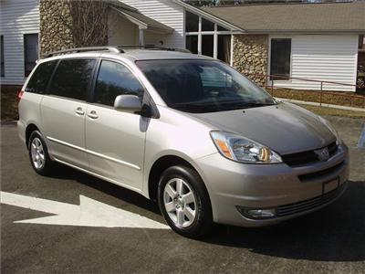 Used Toyota Sienna 2005 : $16990