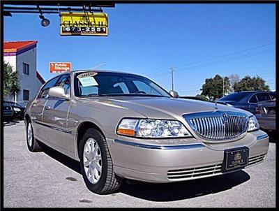 Used Lincoln TownCar 2010 : $28900