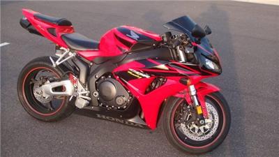 Used Honda CBR1000 2006 : $5800