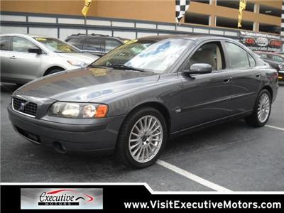 Used Volvo S60 2004 : $10995