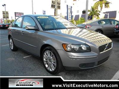 Used Volvo S40 2005 : $9995