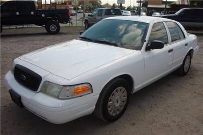 Used Ford CrownVictoria 2005 : $6550