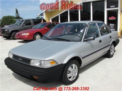 Used Toyota Corolla 1990 : $2895