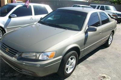 Used Toyota Camry 1997 : $2900