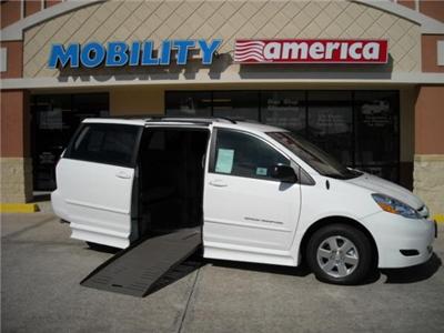 Used Toyota Sienna 2010 : $49985
