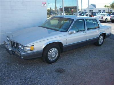 Used Cadillac Deville 1992 : $2895