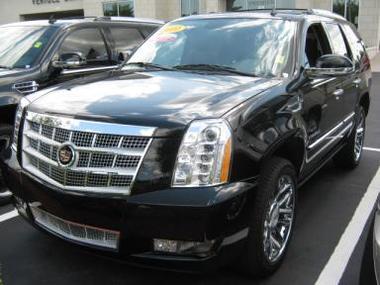 Used Cadillac Escalade 2010 : $75900