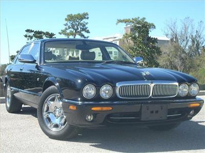 Used Jaguar XJ8 2003 : $10850