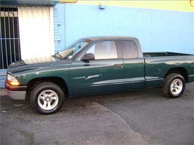 Used Dodge Dakota 2000 : $3999