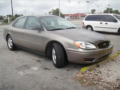 Used Ford Taurus 2006 : $5999