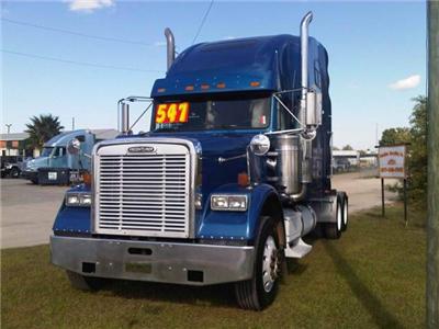 Used FREIGHTLINER CLASSIC 2000 : $21995
