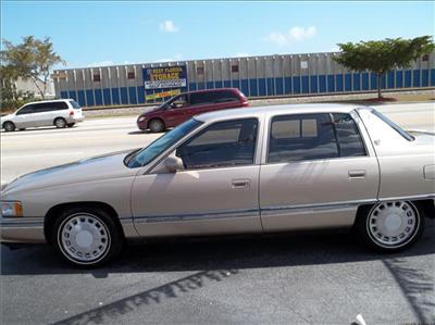 Used Cadillac Deville 1996 : $3899