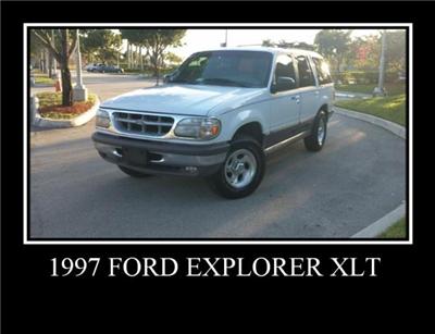 Used Ford Explorer 1997 : $2400