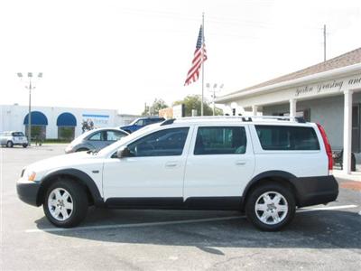 Used Volvo XC70 2006 : $19995
