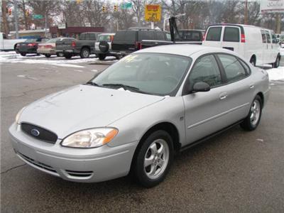 Used Ford Taurus 2004 : $5995