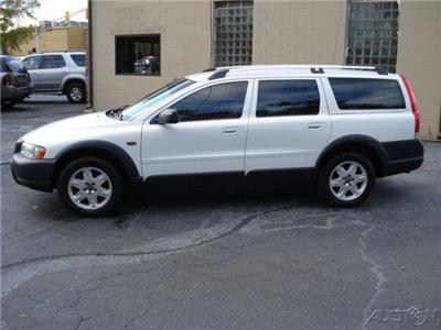 Used Volvo XC70 2005 : $14995