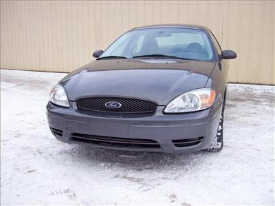 Used Ford Taurus 2005 : $5750