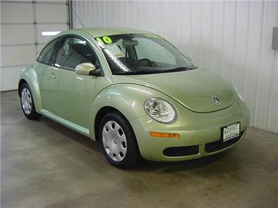 Used Volkswagen NewBeetle 2010 : $13900