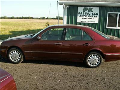 Used Mercedes-Benz EClass 2000 : $11500