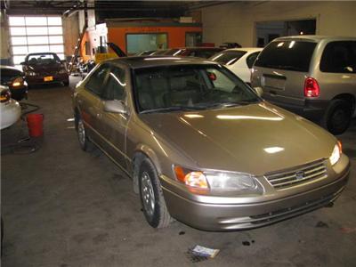 Used Toyota Camry 1999 : $4000