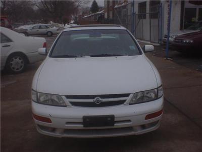 Used Nissan Maxima 1998 : $3695
