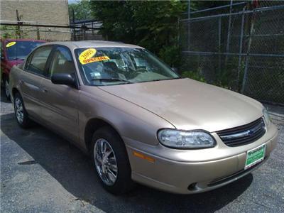 Used Chevrolet Classic 2005 : $3995