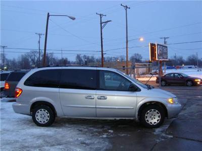 Used Chrysler TownandCountry 2003 : $4095