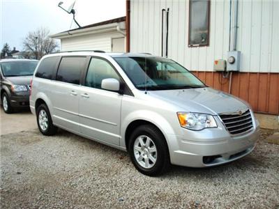 Used Chrysler TownandCountry 2010 : $21995