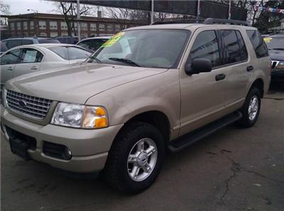 Used Ford Explorer 2005 : $8595
