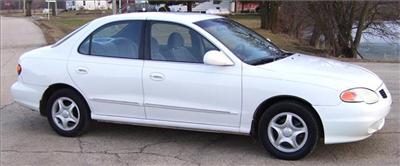 Used Hyundai Elantra 2000 : $2995