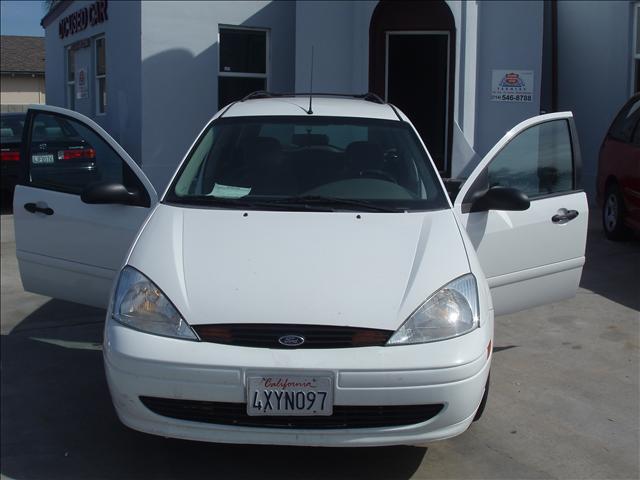 Used Ford Focus 2002 : $3995