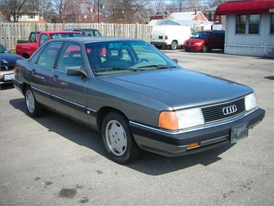 Used Audi 100 1990 : $1699