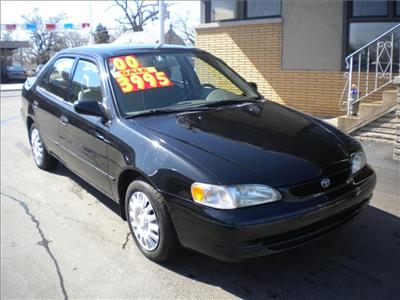 Used Toyota Corolla 2000 : $3995
