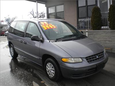 Used Plymouth Voyager 1998 : $3995