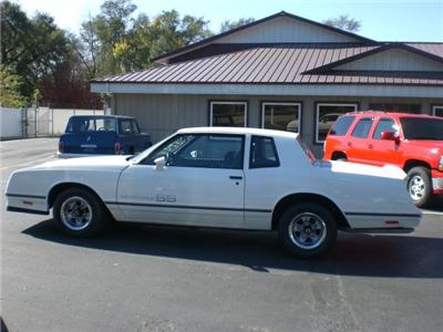 Used Chevrolet MonteCarlo 1984 : $13900
