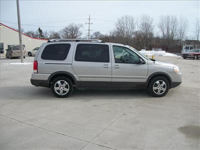 Used Pontiac MontanaSV6 2005 : $10477