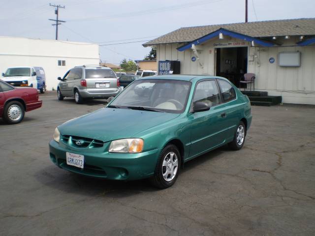 Used Hyundai Accent 2001 : $2977