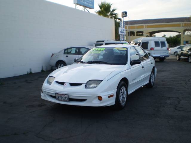 Used Pontiac Sunfire 2000 : $2977
