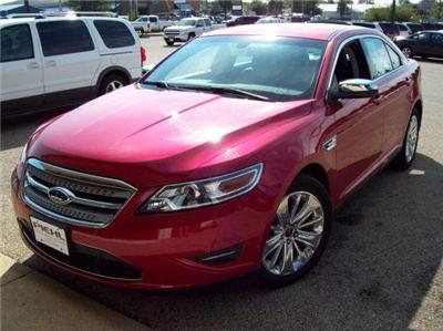Used Ford Taurus 2010 : $23755