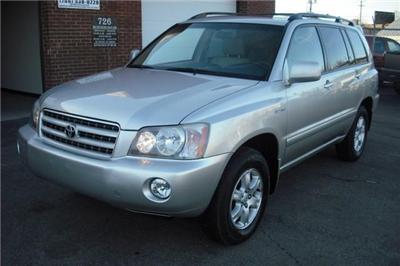 Used Toyota Highlander 2001 : $10997