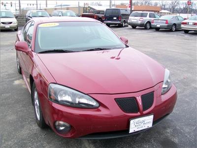 Used Pontiac GrandPrix 2004 : $7490