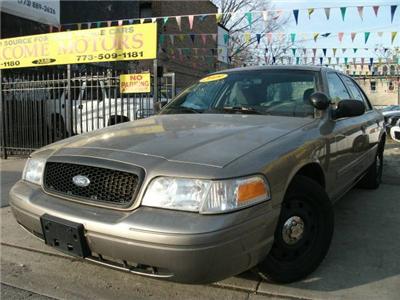 Used Ford CrownVictoria 2009 : $10300