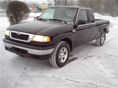 Used Mazda BSeries 2000 : $6490