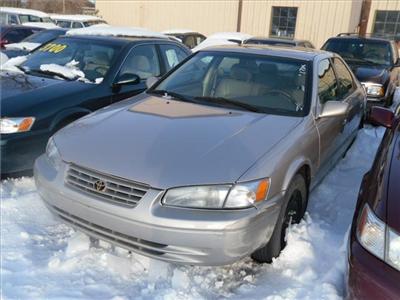 Used Toyota Camry 1997 : $2900