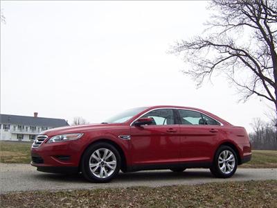 Used Ford Taurus 2010 : $22900