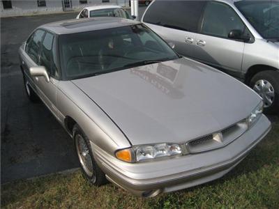 Used Pontiac Bonneville 1997 : $2800