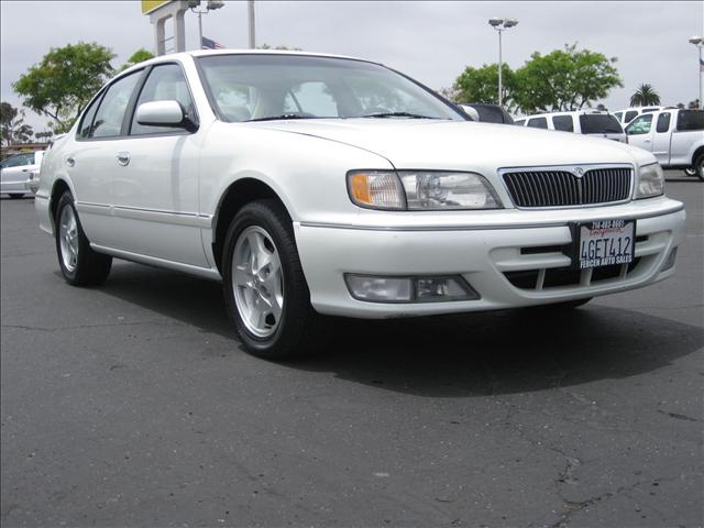 Used Infiniti I30 1999 : $4950